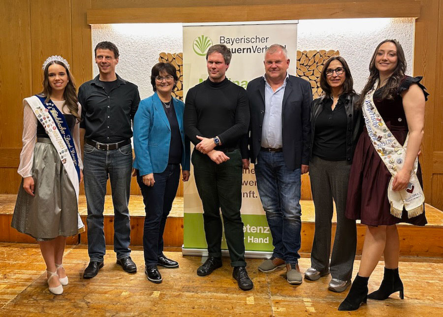 Marie-Luise Hengster (Königin des Wittelsbacher Landes), Martin Schmid (BBV), Sabine Asum (BBV), Dr. Malte Rubach (M.R.Expert), Wolfgang Teifelhart (BBV), Alexandra Huber (BBV), Sophie Braumiller (Bay. Weißwurstkönigin)